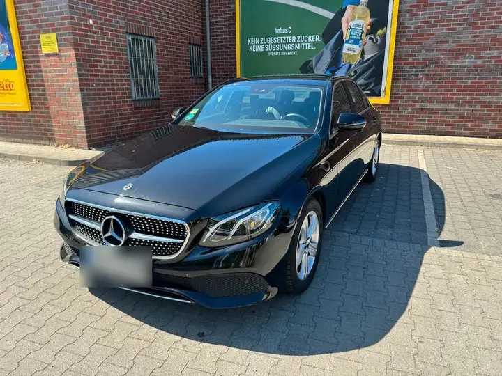 Mercedes-Benz E