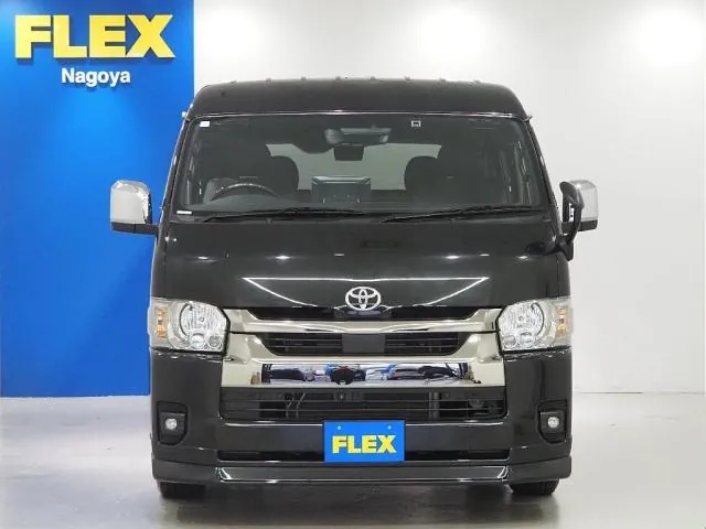 Toyota Hiace 2024 photo 2