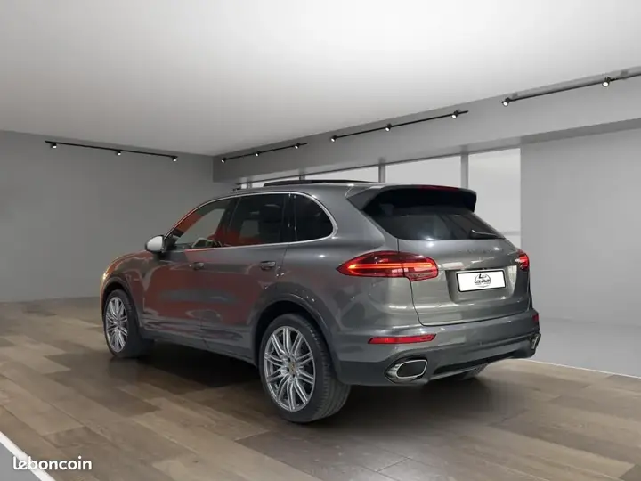 Porsche Cayenne 2015 photo 3