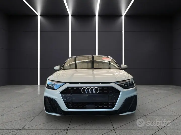 Audi A1 2024 photo 2