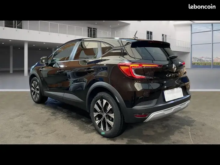 Renault Captur 2024 photo 3