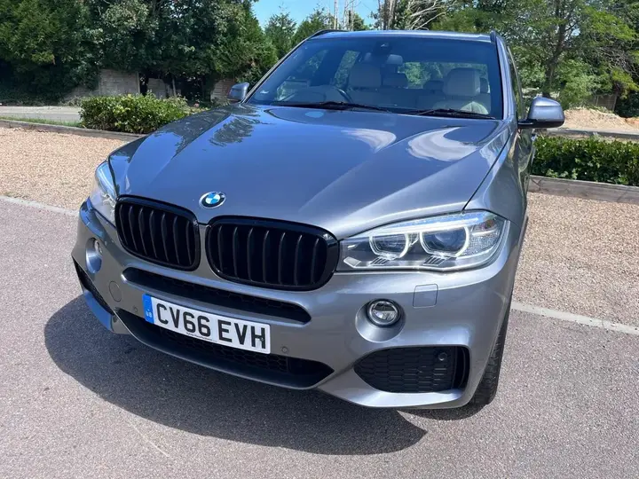 BMW X5 2016 photo 2