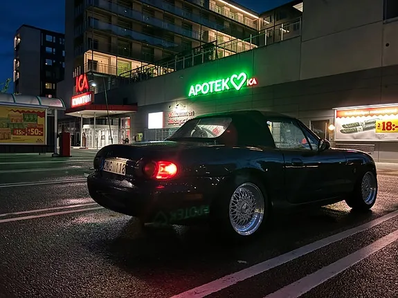 Mazda Mx-5 2000 photo 2