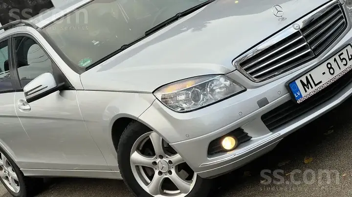 Mercedes-Benz C200