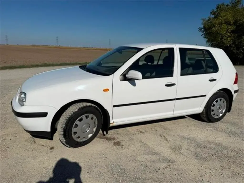 Volkswagen Golf 1998 photo 3