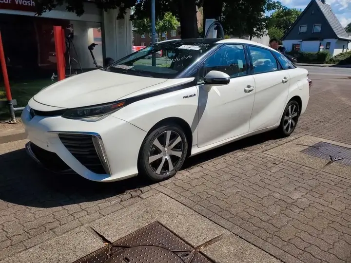 Toyota Mirai