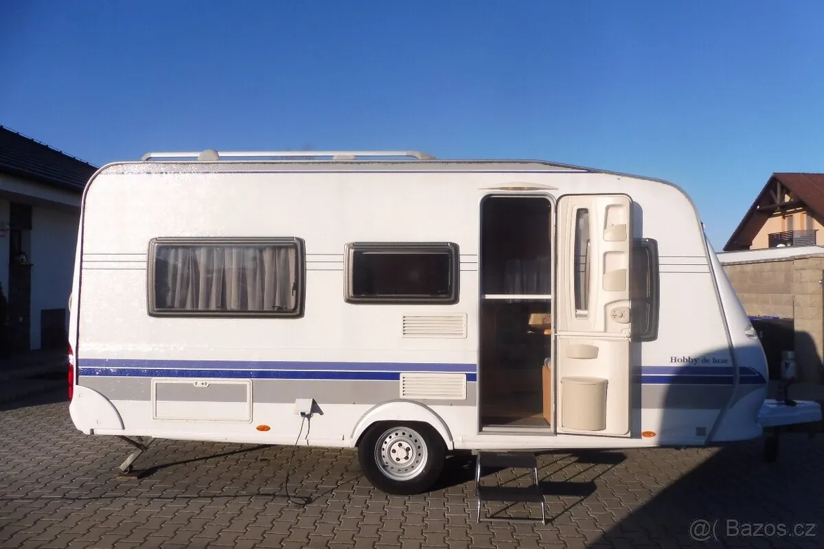 Hobby De Luxe 460 2009 photo 2