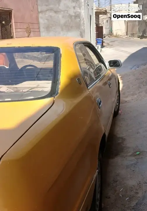 Toyota Crown 2000 photo 3