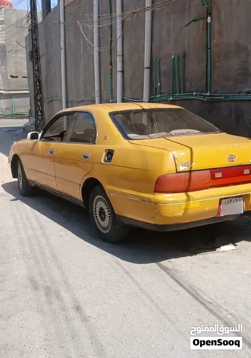 Toyota Crown 2000 photo 4