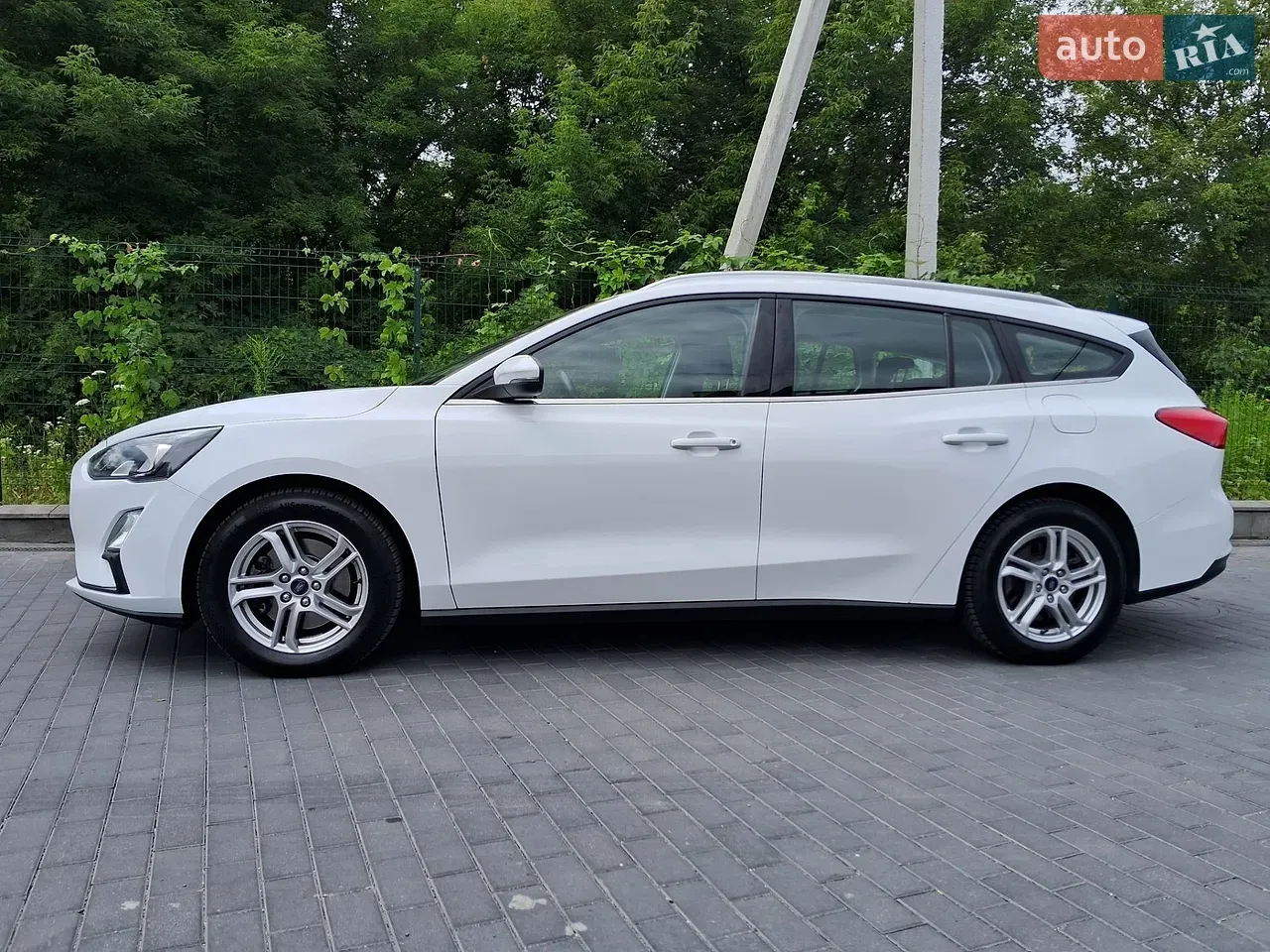 Ford Focus 2020 photo 2