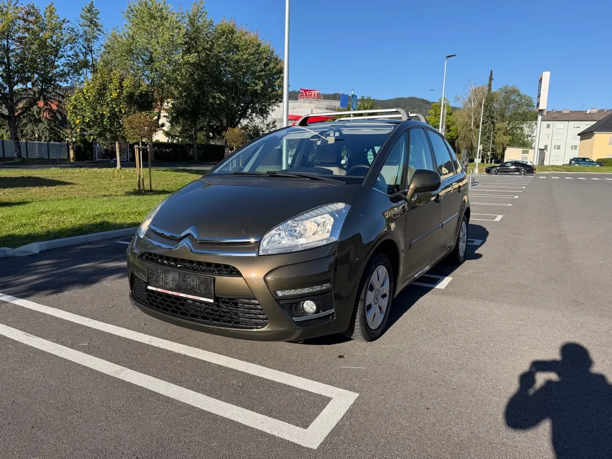 Citroen C4 Picasso 2011 photo 2