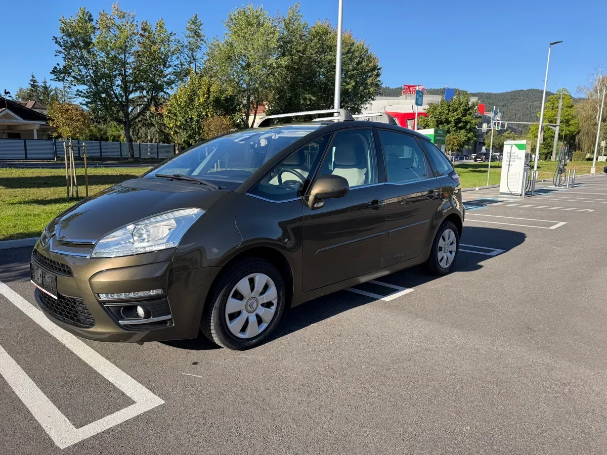 Citroen C4 Picasso 2011 photo 3