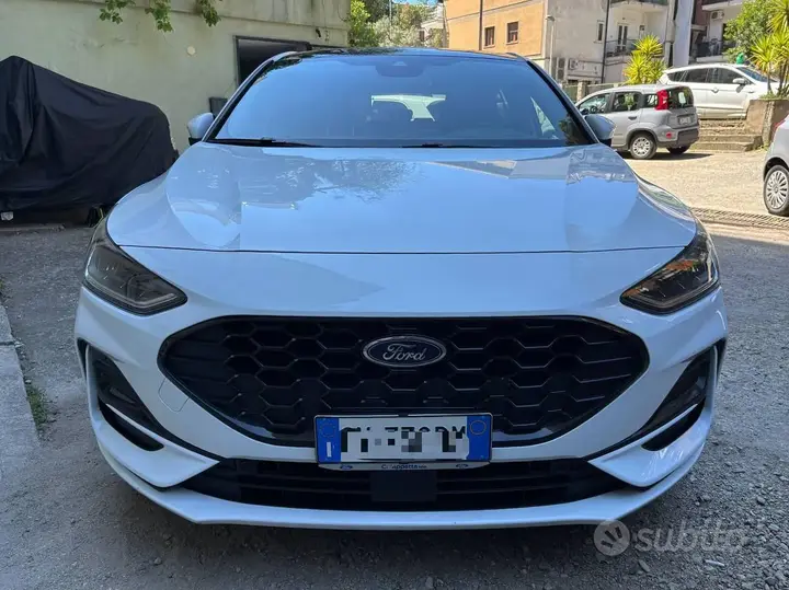 Ford Focus 2024 photo 5