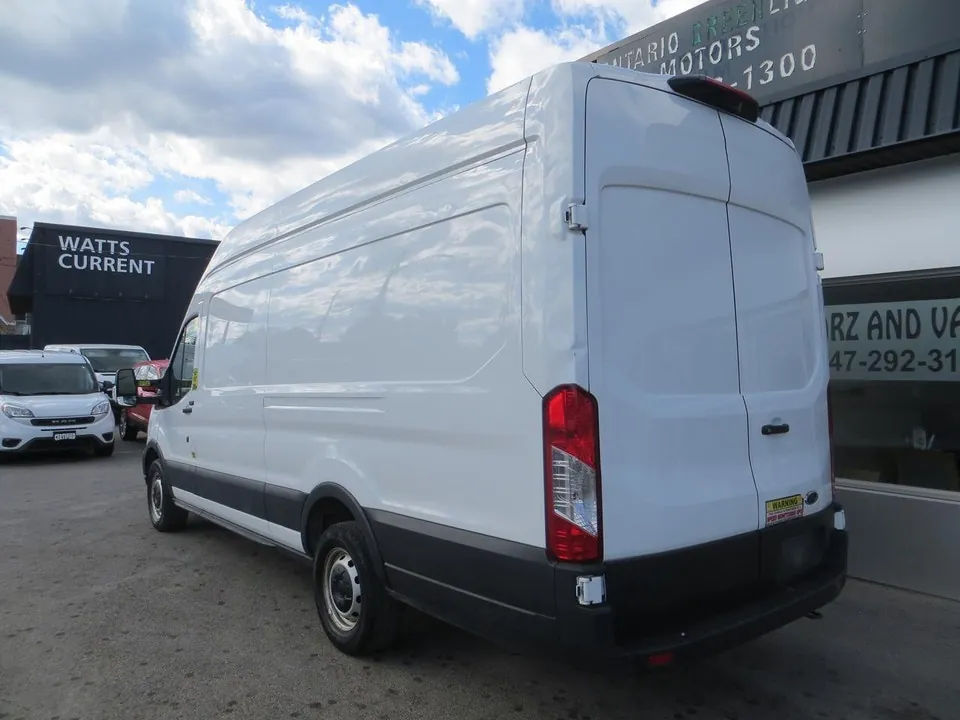 Ford Transit Cargo 2023 photo 5