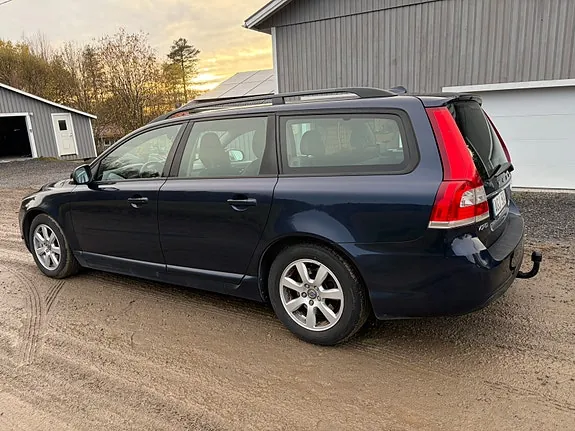 Volvo V70 2014 photo 3