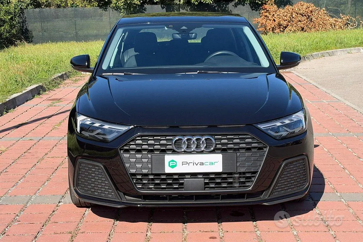 Audi A1 2023 photo 2