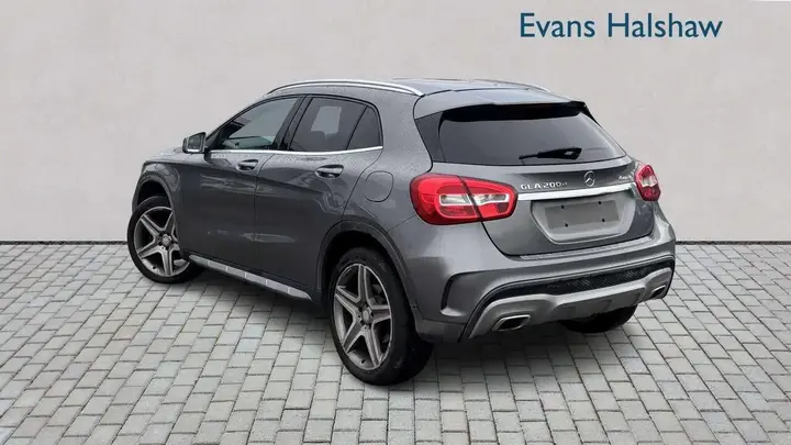 Mercedes-Benz Gla 2016 photo 2