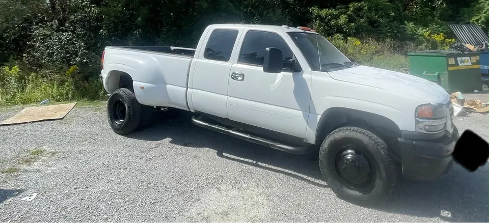 GMC Sierra 3500Hd 2005 photo 3