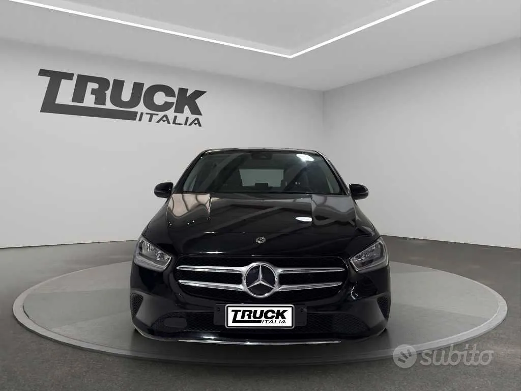 Mercedes-Benz B-Class 2022 photo 2