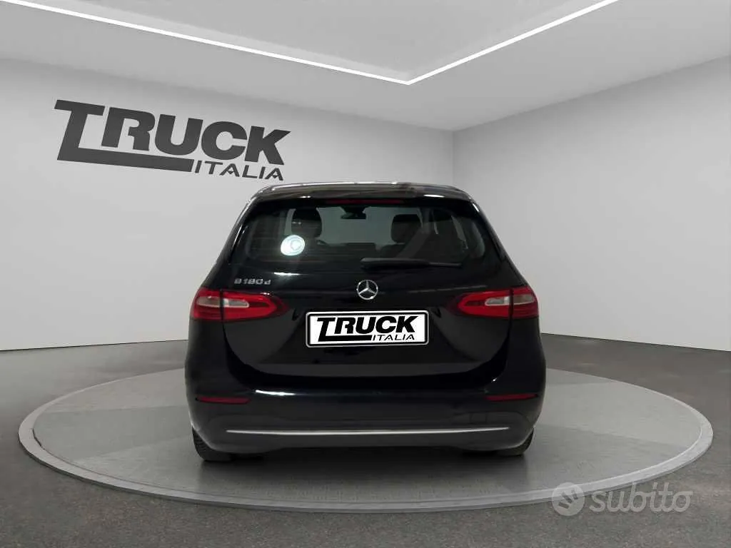 Mercedes-Benz B-Class 2022 photo 5