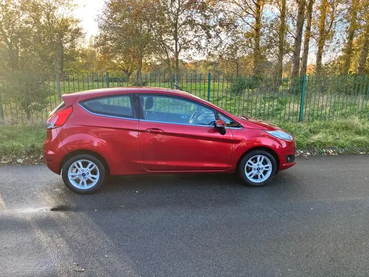 Ford Fiesta 2016 photo 3