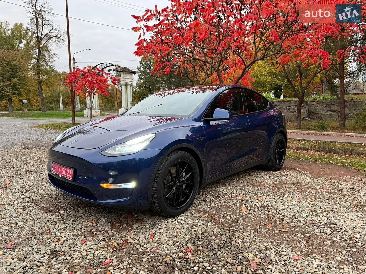 Tesla Model Y 2021 photo 2