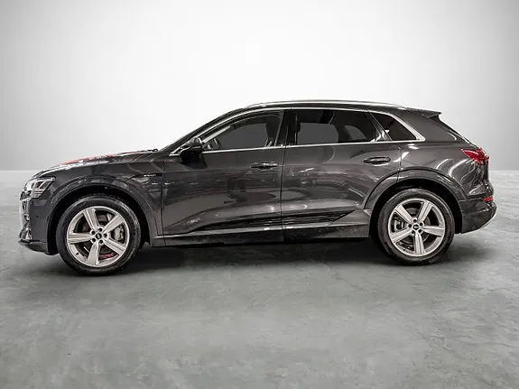 Audi E-Tron 2021 photo 2