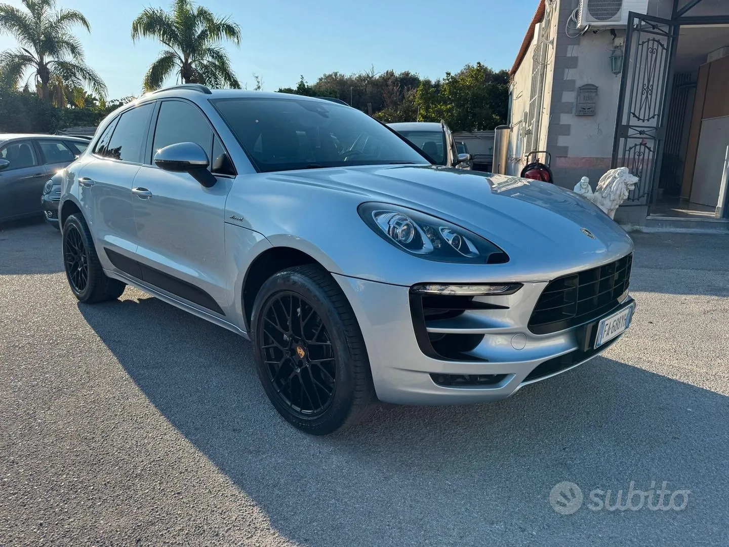 Porsche Macan 2015 photo 2