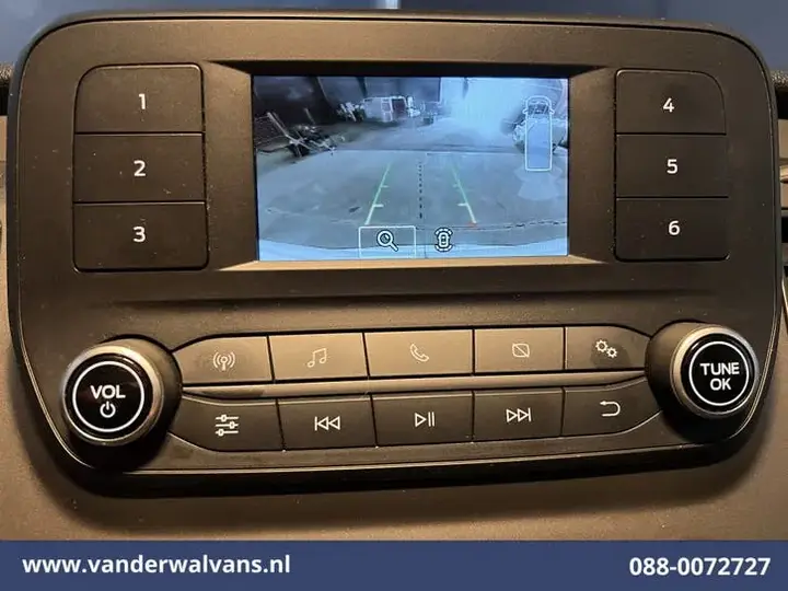 Ford Transit 2023 photo 2