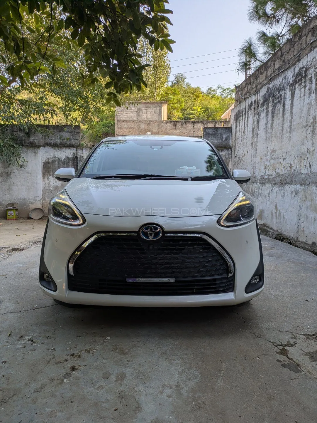 Toyota Sienta