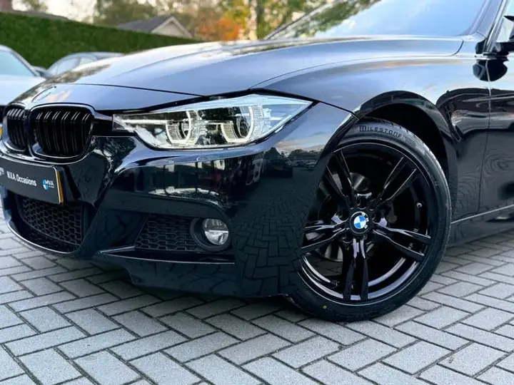 BMW 3 Series 2017 photo 3