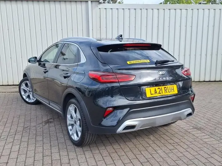 Kia Xceed 2021 photo 2