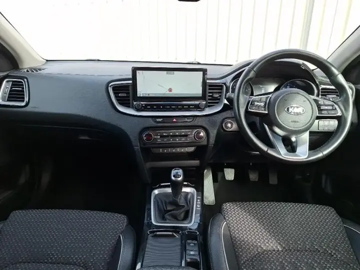 Kia Xceed 2021 photo 3