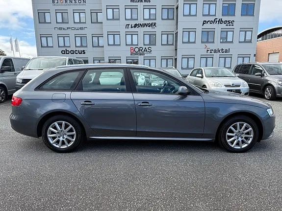 Audi A4 2013 photo 4