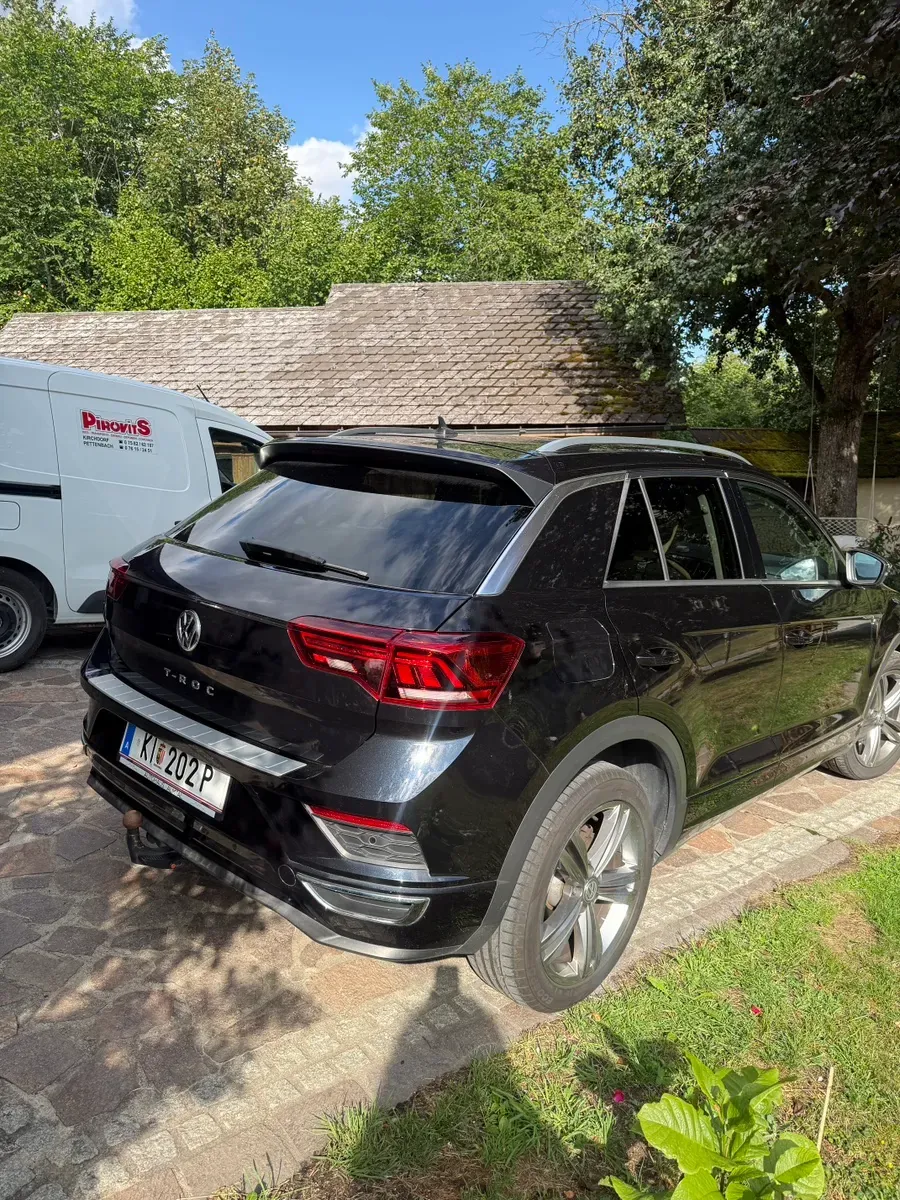 Volkswagen T-Roc 2019 photo 2