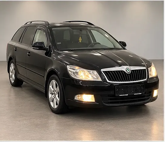 Skoda Octavia 2010 photo 3
