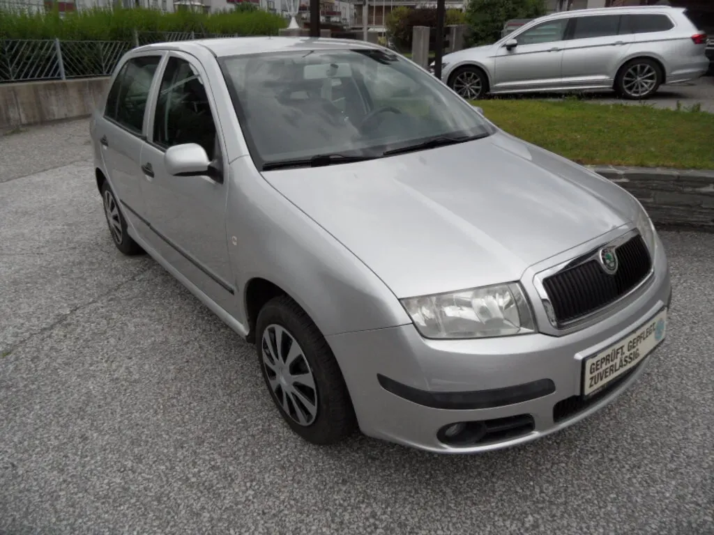 Skoda Fabia 2006 photo 2
