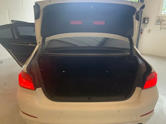 BMW 530E 2018 photo 3