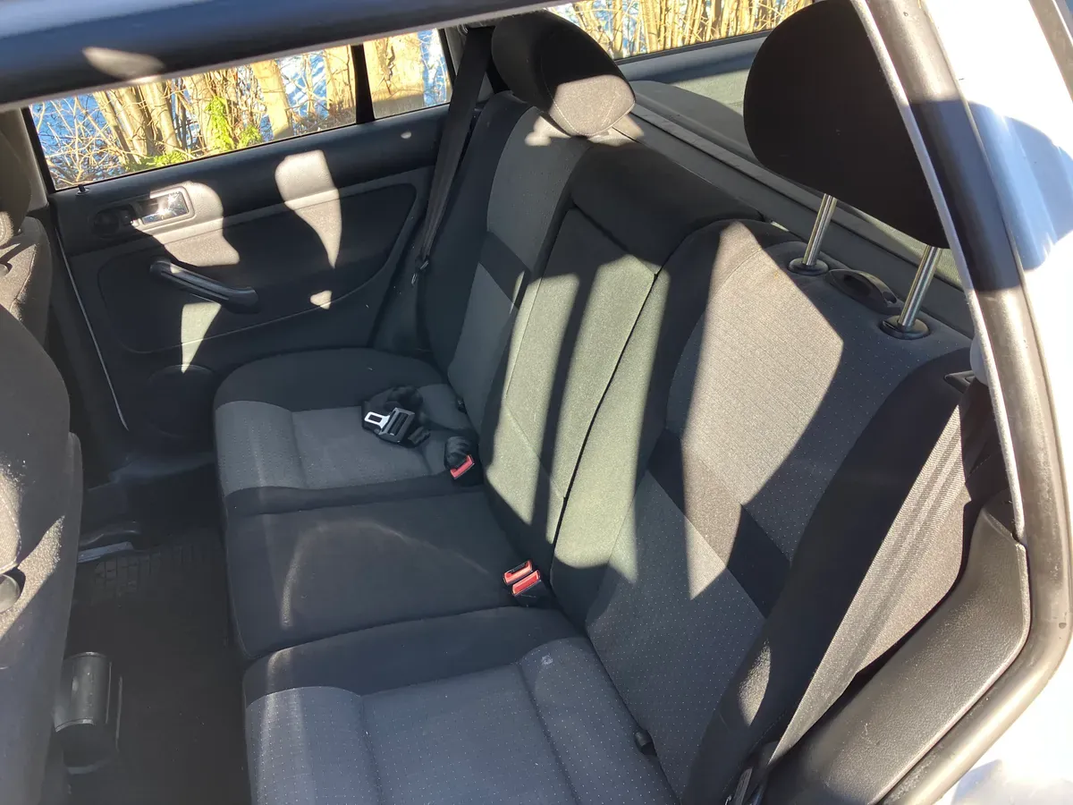 Volkswagen Golf 2003 photo 3