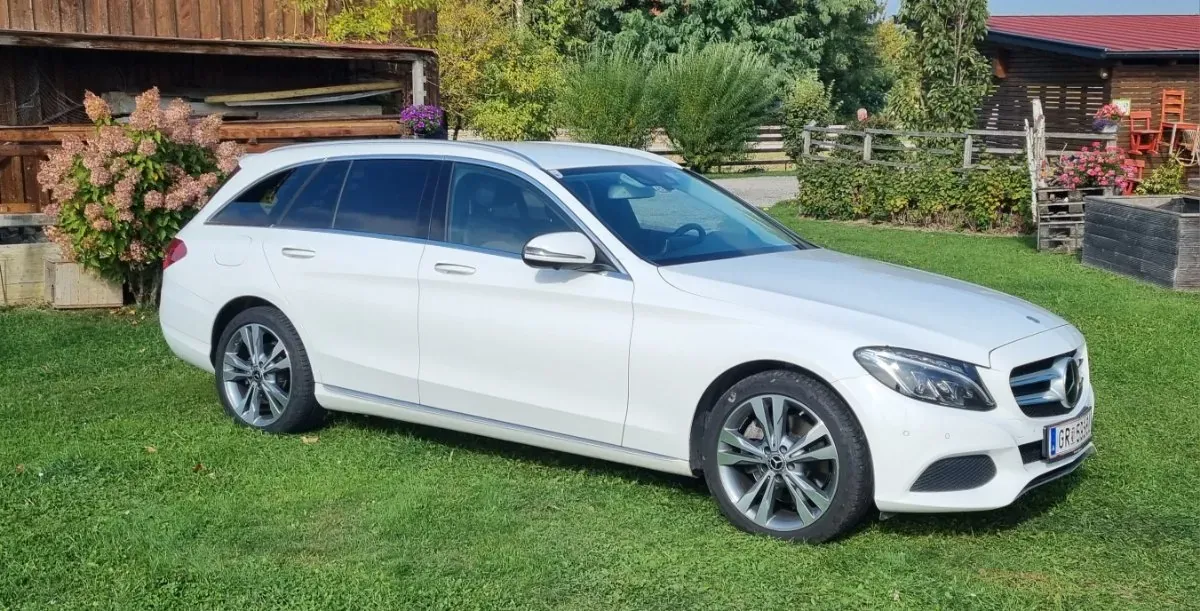 Mercedes-Benz C-Class 2018 photo 2