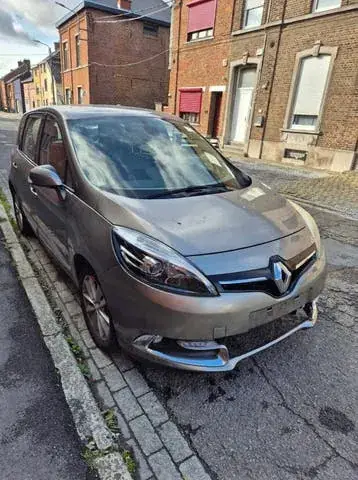 Renault Scénic 2013 photo 4