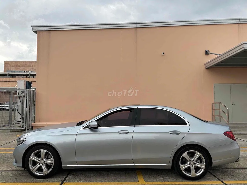 Mercedes-Benz E-Class 2016 photo 3