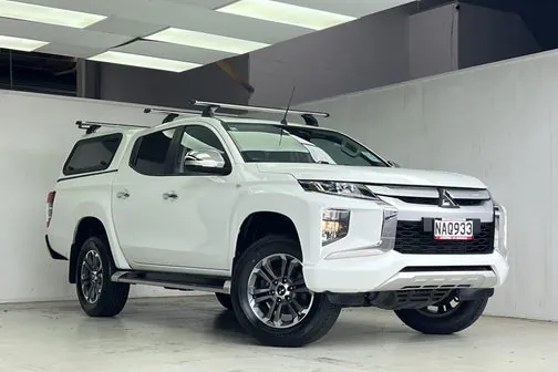 Mitsubishi Triton