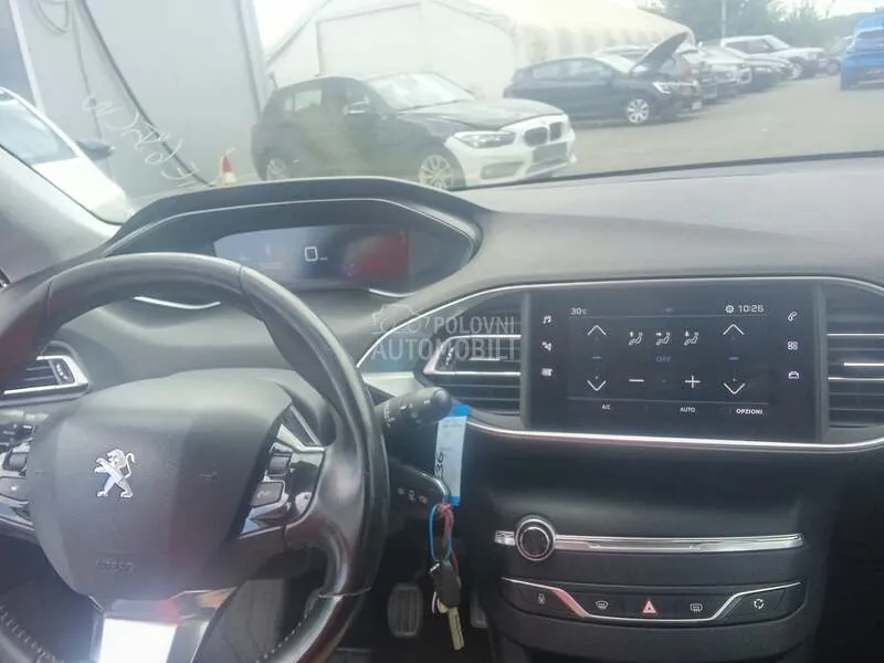 Peugeot 308 2021 photo 5
