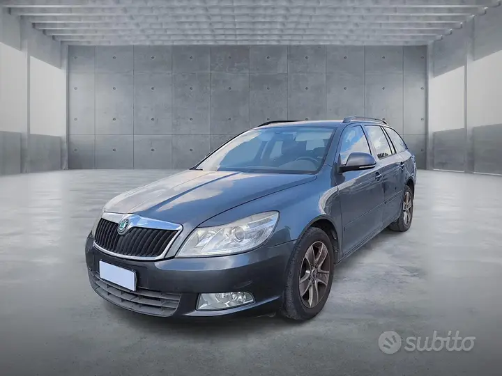 Skoda Octavia 2012 photo 2