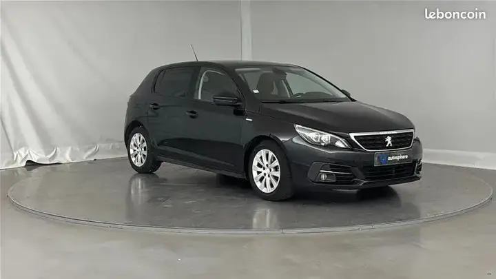 Peugeot 308 2019 photo 3