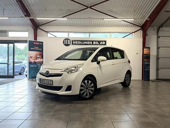 Toyota Verso-S 2013 photo 4