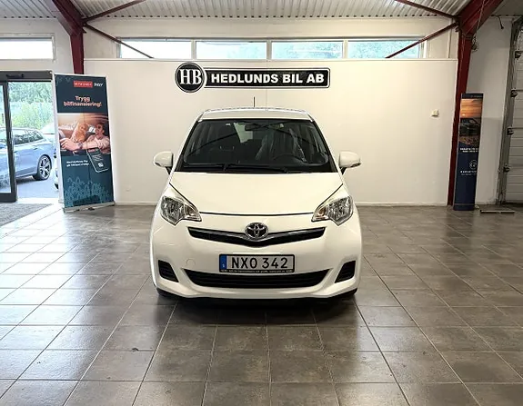 Toyota Verso-S 2013 photo 5
