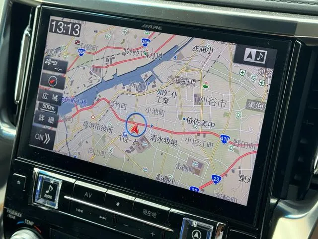 Toyota Alphard Hybrid 2019 photo 4