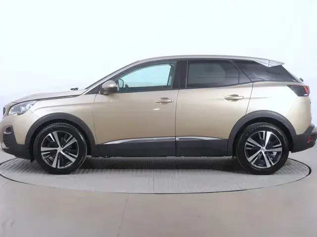 Peugeot 3008 2017 photo 2